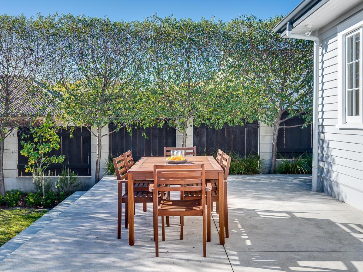 Gem On Gillean - Havelock North Holiday Home Экстерьер фото